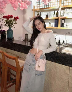Miss International Thanh Thủy Embraces Elegant Simplicity in Her Daily Life Style - image 10