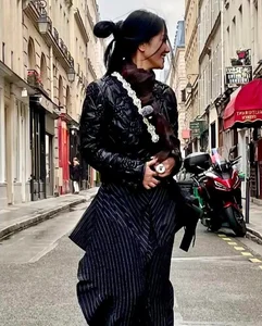 Diva Hong Nhung’s Parisian Life: Embracing Love and Bold Fashion in France - image 2