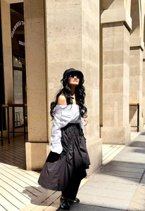Diva Hong Nhung’s Parisian Life: Embracing Love and Bold Fashion in France - image 3
