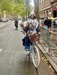 Diva Hong Nhung’s Parisian Life: Embracing Love and Bold Fashion in France - image 0