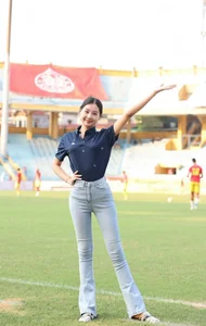 From Viral Football Fan to Pageant Star: The Stunning Rise of a 19-Year-Old Vietnamese Beauty Queen - image 9