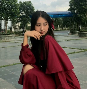 From Viral Football Fan to Pageant Star: The Stunning Rise of a 19-Year-Old Vietnamese Beauty Queen - image 11
