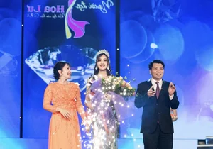 From Viral Football Fan to Pageant Star: The Stunning Rise of a 19-Year-Old Vietnamese Beauty Queen - image 3