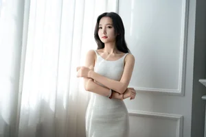 YiTuYu Art Language Vol.10231: Exclusive 37-Photo Gallery Featuring the Elegant Model oyee - image 11