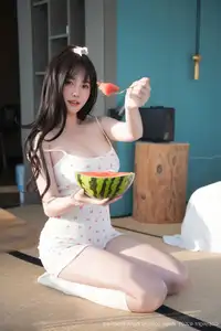 XiuRen No.10483 Ruan Qing: Sweet Youthful Charm with Refreshing Watermelon - image 18