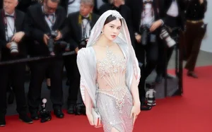 Chinese Actress Faces Embarrassment at Cannes 2025 After Being Removed for Dress Code Violations - image 4