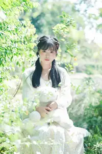 Yi Zhi Nuan Nuan's Poetic World: Dreamy Muse in a Green Garden YiTuYu Vol.8651 - image 11