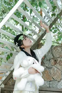 Yi Zhi Nuan Nuan's Poetic World: Dreamy Muse in a Green Garden YiTuYu Vol.8651 - image 4