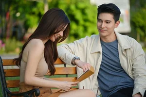 Stunning Thai Beauty Captivates Global Fans with Bold On-Screen Performance and Timeless Elegance - image 1