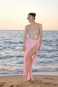 Luxury Beach Fashion Secrets from Vietnam's Most Influential Socialites - image 8