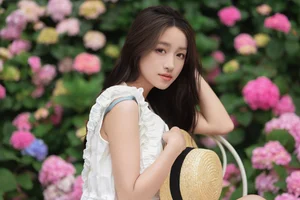 YiTuYu Art Language Vol.7203: Yu Er Artistic Portrait Series - image 3