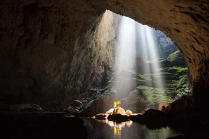 Explore Son Doong Cave: The World's Largest Cave and Its Otherworldly Beauty in Vietnam - image 5