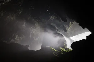 Explore Son Doong Cave: The World's Largest Cave and Its Otherworldly Beauty in Vietnam - image 2