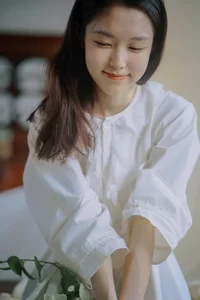 The Ethereal Elegance of Yi Zhi You Zi in Art Language Vol.8951 - image 40