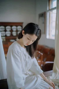 The Ethereal Elegance of Yi Zhi You Zi in Art Language Vol.8951 - image 3