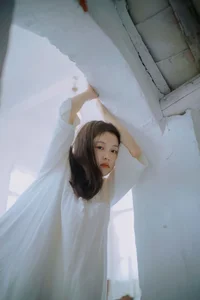 The Ethereal Elegance of Yi Zhi You Zi in Art Language Vol.8951 - image 7
