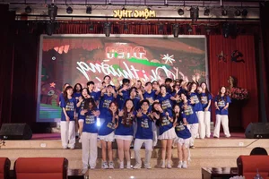 Gala Vong Dong 2025: An Emotional Artistic Journey by Journalism and Communication Students - image 3