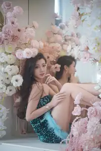 Dva Shines in Sparkling Emerald Dress: Captivating Fashion Portrait - YiTuYu Vol.8640 - image 17