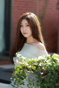 Artistic Expressions by Dou Dou in YiTuYu Art Language Vol.10384 – Complete 26P Set - image 15
