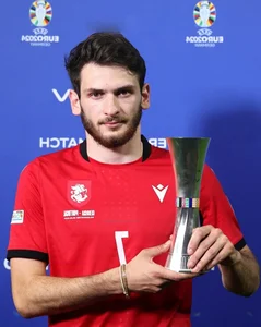 Exploring the Distinctive Fashion Style of Georgia’s Football Sensation Khvicha Kvaratskhelia - image 3