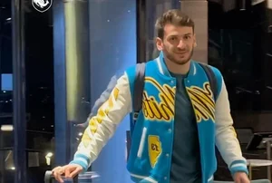 Exploring the Distinctive Fashion Style of Georgia’s Football Sensation Khvicha Kvaratskhelia - image 12