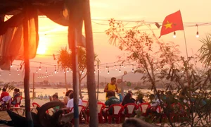 Golden Hour Magic: Capturing the Stunning Sunset over Hon Chua Island in Phu Yen, Vietnam - image 2
