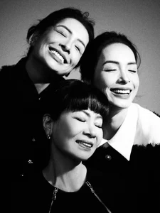 Ageless Elegance: Thuy Hang and Thuy Hanh Celebrate Fashion with Their U70 Mother in a Stunning New Photoshoot - image 5