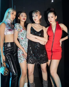 Chi Pu and Quynh Anh Shyn's Iconic Girl Squad: Redefining 'Slay' in the Fashion World - image 7