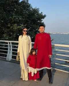Chi Pu and Quynh Anh Shyn's Iconic Girl Squad: Redefining 'Slay' in the Fashion World - image 5
