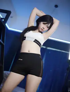 Coser Feng Mao Ss: Dynamic Sports Style and Alluring Beauty Revealed - image 9