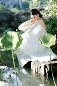Yi Ming in Art Language Vol.10423: A Masterclass in Aesthetic Photography - image 1