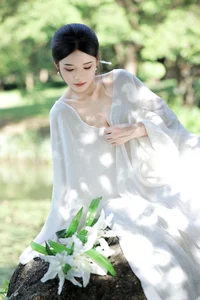 Yi Ming in Art Language Vol.10423: A Masterclass in Aesthetic Photography - image 10
