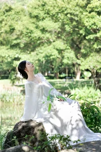 Yi Ming in Art Language Vol.10423: A Masterclass in Aesthetic Photography - image 16