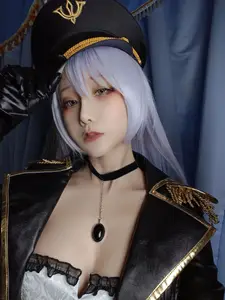 Coser Yangyi: Alluring Mystery in a Striking Military Uniform - image 13
