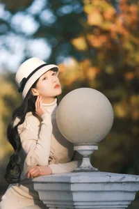 YiTuYu Art Language Vol.5969: Exploring Modern Elegance with Li You - image 1