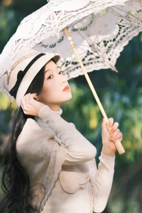 YiTuYu Art Language Vol.5969: Exploring Modern Elegance with Li You - image 2