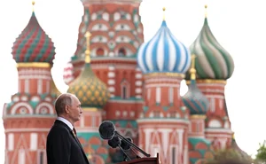 Captivating Highlights from the Historic Victory Day Parade on Moscow’s Iconic Red Square - image 12