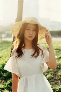 Xiao Ming Shines in Summer Sun: Pure Beauty of YiTuYu Vol.8801 - image 6