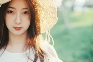 Xiao Ming Shines in Summer Sun: Pure Beauty of YiTuYu Vol.8801 - image 8