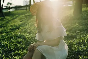 Xiao Ming Shines in Summer Sun: Pure Beauty of YiTuYu Vol.8801 - image 2