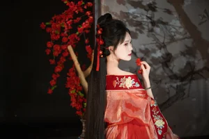 YiTuYu Art Language Vol.6346 You Zi Dreamy and Atmospheric Portraits - image 0