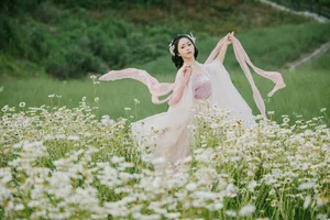Aesthetic Visuals in YiTuYu Art Language Vol.4383 Qian Mo Hong Chen - image 6