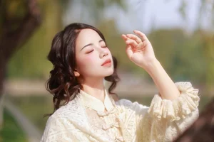 YiTuYu Art Language Vol.8071: Exploring Visual Narratives with Xiao Du Tong Xue - image 3