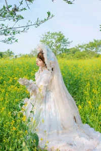 YiTuYu Art Language Vol.10465: An Extensive 67-Photo Gallery Featuring Liu Liu - image 36