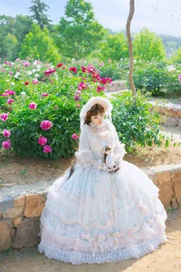YiTuYu Art Language Vol.10465: An Extensive 67-Photo Gallery Featuring Liu Liu - image 17
