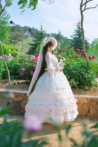 YiTuYu Art Language Vol.10465: An Extensive 67-Photo Gallery Featuring Liu Liu - image 50