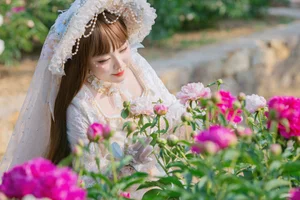 YiTuYu Art Language Vol.10465: An Extensive 67-Photo Gallery Featuring Liu Liu - image 20