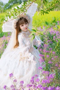 YiTuYu Art Language Vol.10465: An Extensive 67-Photo Gallery Featuring Liu Liu - image 66