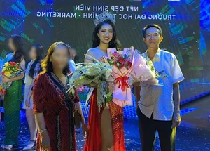 The Heartfelt Support System Behind Miss Vietnam 2024 Winner Hà Trúc Linh - image 2