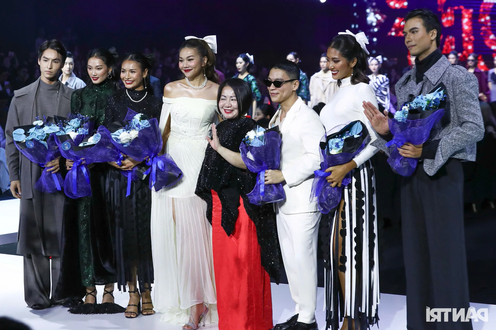 Vietnamese Fashion Icons Hoang Thuy and Thanh Hang Showcase Stunning Styles in New Exclusive Fashion Gallery